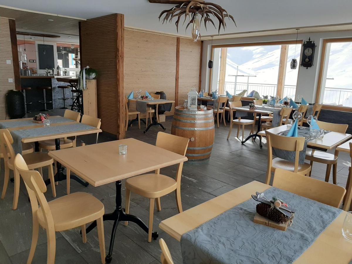 Hotel Avers Am Bach Экстерьер фото